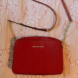 cross body Michael Kors purse